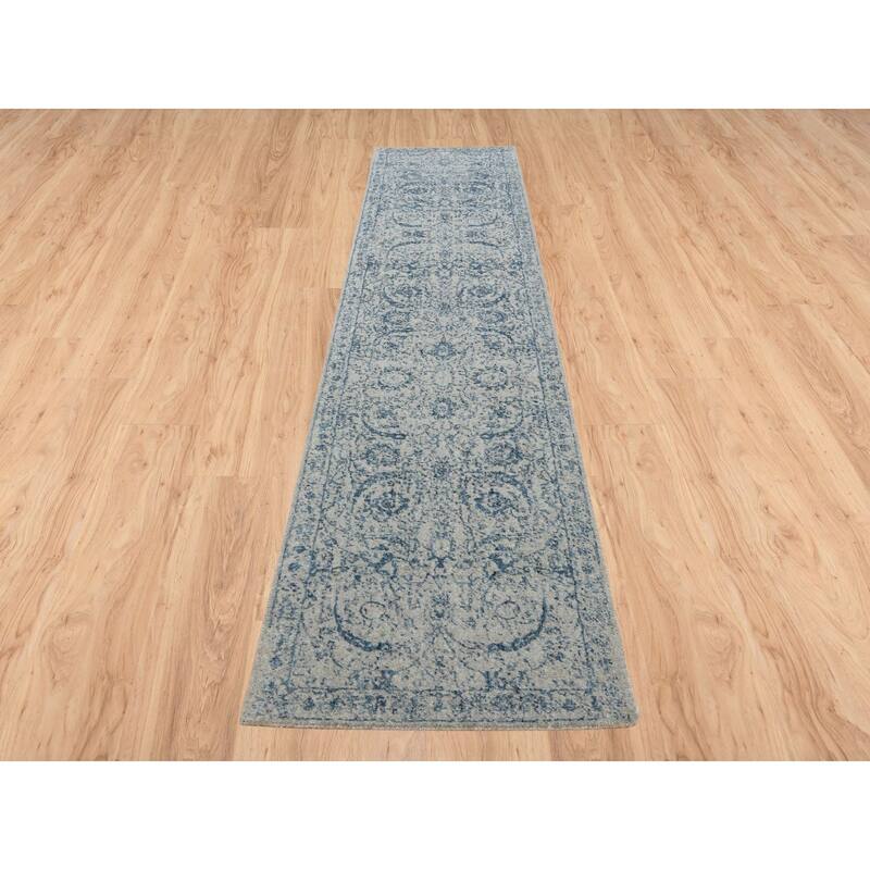 Shahbanu Rugs Fine Jacquard with Sickle Leaf Design Wool and Plant